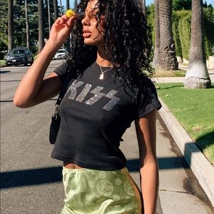 Kiss sparkle black tee